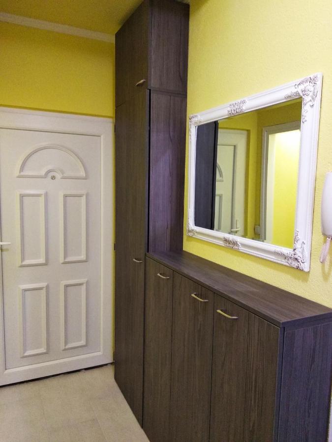 With View In Apartment *